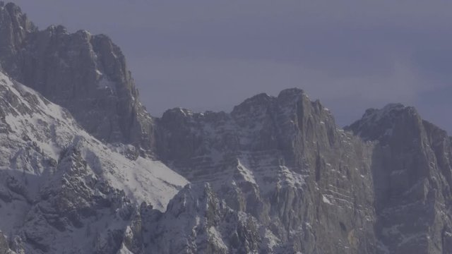 Kranjska Gora, Schipiste, FIS, Schirennen, Ski-Worldcup, Slowenien, Vrsic, Podkoren, Dorf, Schilift, Gipfel, Berg, Fels, Schroff, wild, Tal, Sava Dolinka, Julische Alpen, Wurzenpass, Winter, Jahreszei