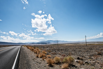 Death Valley, Highway,Nationalpark,mountains,stones,valley,Landschaftsaufnahme,clouds,road, Wolken,Stra&Atilde;&Yuml;e,Berge,Einsamkeit,Unendlichkeit,lonlyness,USA;Nevada,