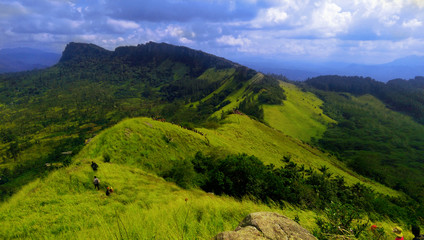 Hanthana Mountain Range - Srilanka