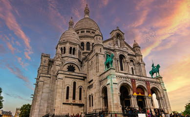La basilique du Sacré-Cœur sur la butte Montmartre à Paris, en île de France, France