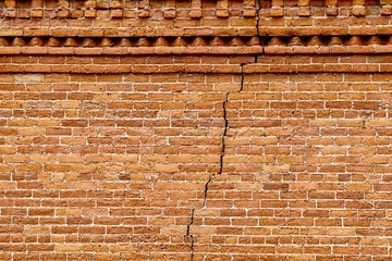 Victorian Brick Cracked Wall