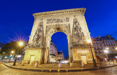 Obraz premium Porte Saint-Denis is a Parisian monument located in the 10th arrondissement of Paris, France.