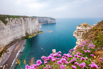 Fototapeta premium Colorful cliffs in Etretat, Atlantic coast of France