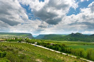 Obraz premium Green beautyful mountains near Bahchisaray, Crimea