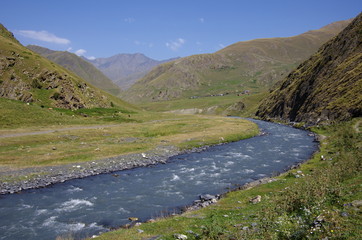 Fototapeta na wymiar Pirikita Alazani river