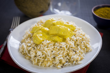 poulet au curry et riz