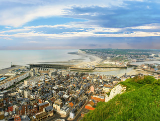 Le Tréport.  Vue panoramique sur le front de mer - Seine-Maritime. Normandie