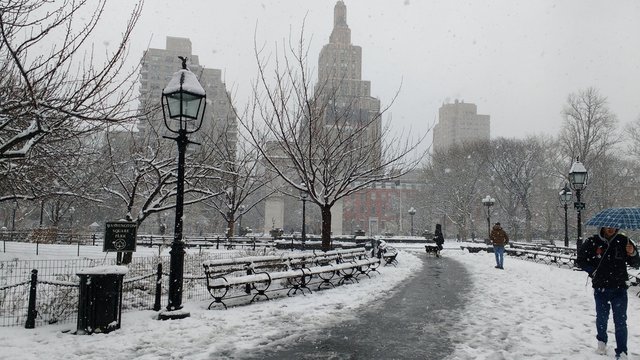 plaza de new york en la nieve