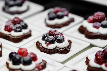 cake with berries