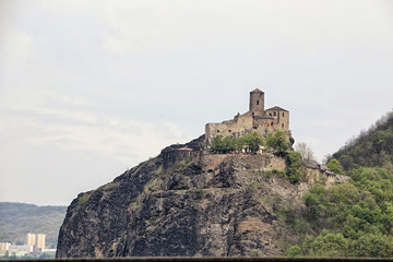 Fototapeta na wymiar Usti-nad-Labem Strekov castle from distance