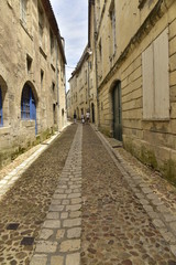 L'une des rues typiques au centre historique de P&eacute;rigueux en Dordogne