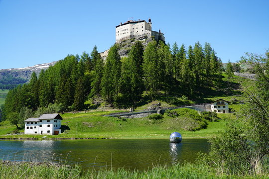 Tarasp Bilder Durchsuchen 1,078 Archivfotos, und