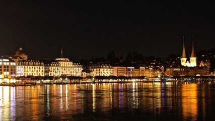 Obraz na płótnie Canvas night view in Switzerland