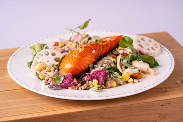 Grilled salmon salmon with salad