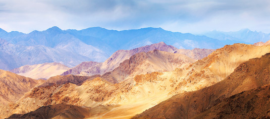 Plakat Close up on mountain in Ladakh, India. Ladakh is the highest plateau in the state of Jammu & Kashmir, with much of it being over 3,000m.
