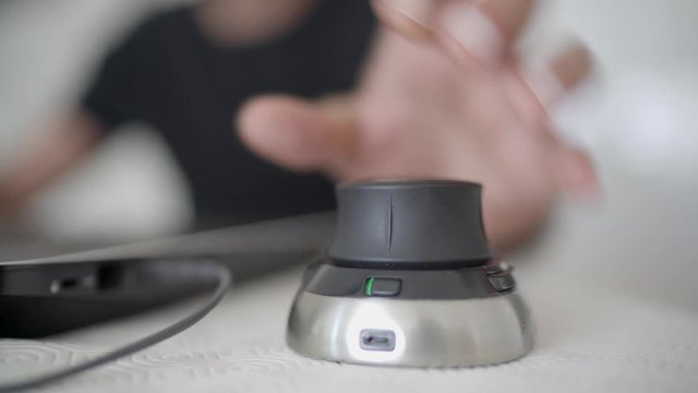 3d designer wireless spacemouse is being used to create motion graphics.