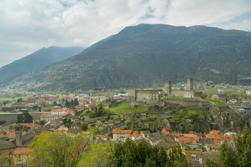 Fototapeta na wymiar View on city of Bellinzona and castle Castelgrande in Switzerland