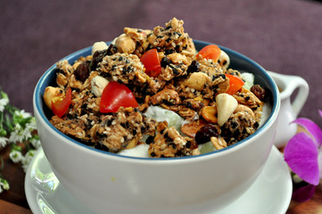 Muesli topped with honey
