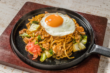 焼きそば Fried noodles (japanese a food stand)