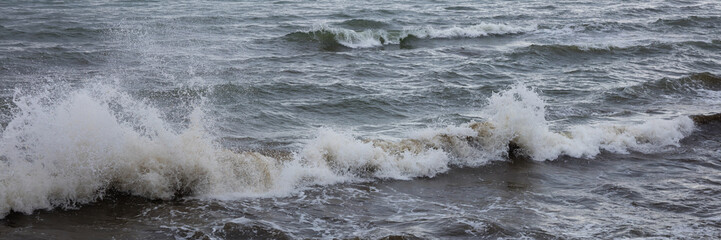 Wellen auf der Ostsee, Mecklenburg-Vorpommern, Deutschland, Europa