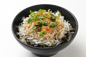 しらす丼