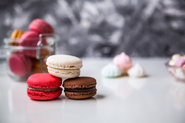 Colorfull macaroons with marshmelows