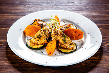 Grilled chicken strips with puree