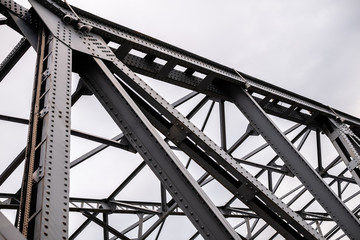 Structure métallique, pont en métal