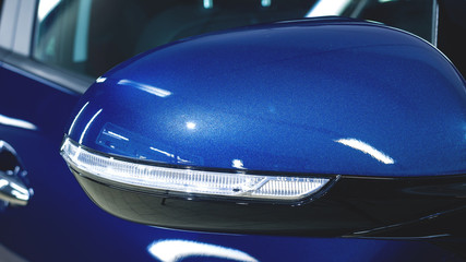 Car exterior - mirrors © Borys