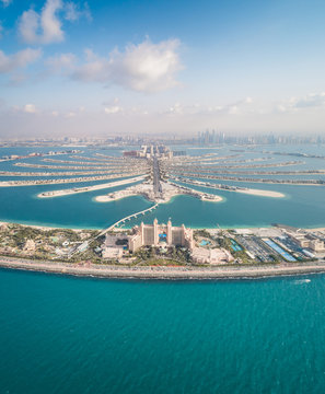 Panoramic aerial view of Atlantis hotel on the Palm Jumeirah in Dubai, U.A.E.