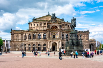 Fototapeta na wymiar State Opera House (Semperoper), Dresden, Germany