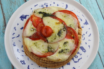 Tarte sicilienne sur une assiette