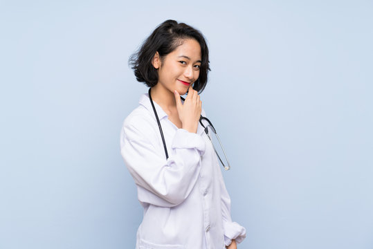 Doctor Asian Woman Thinking An Idea