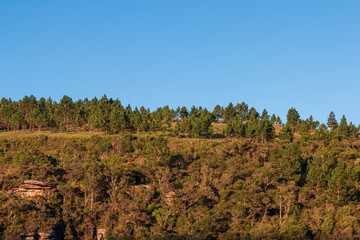 Montanhas e pôr do sol