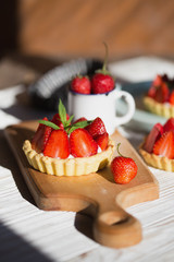 Tartlets with raspberries