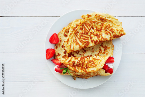 Coconut Flour Keto Wraps With Cottage Cheese And Strawberries Low