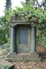 grab mausoleum leere 