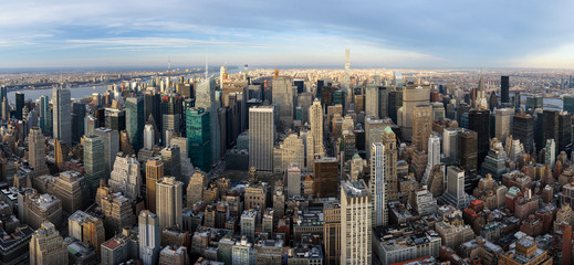 Fototapeta premium Nowy Jork, Stany Zjednoczone Ameryki - 20 stycznia 2017: Widok na północny Manhattan ze szczytu Empire State Building.