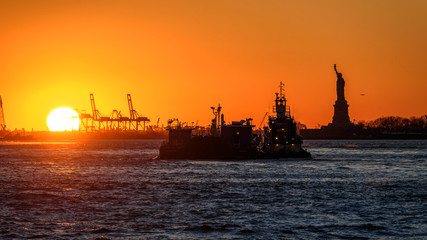 Sunset over Upper New York Bay (USA)