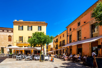 Fototapeta na wymiar Historische Altstadt von Alcúdia, Mallorca 
