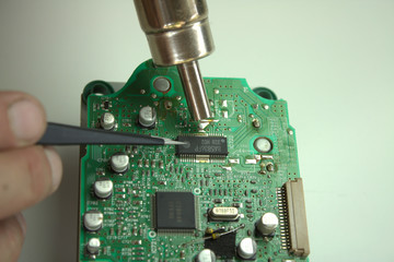 repair of the electronic equipment