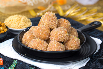 Churma Laddu