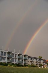doppelter Regenbogen aus den Wohnungen