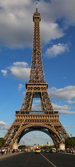 Fototapeta premium Eiffel Tower in Paris