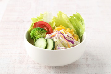 ミックス野菜サラダ