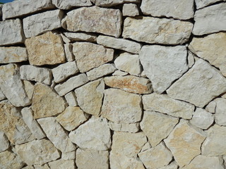 mur en pierre