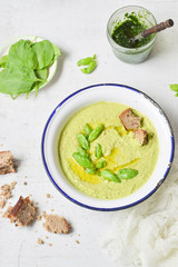 Hummus ziołowy