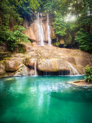 Fototapeta na wymiar Beautiful waterfall Sai Yok Noi at national park, Thailand