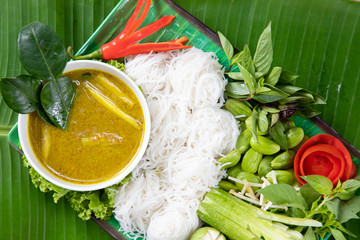 Rice Noodles in Southern Curry Sauce,Kanom Jeen Nam Ya Tai