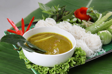 Rice Noodles in Southern Curry Sauce,Kanom Jeen Nam Ya Tai